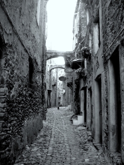 vicolo di Bussana Vecchia